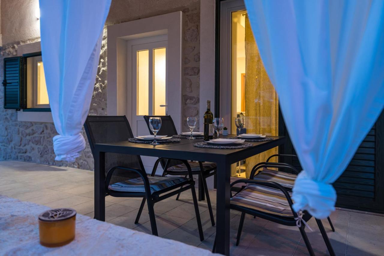 Holiday Home Figurica Novigrad  Екстер'єр фото
