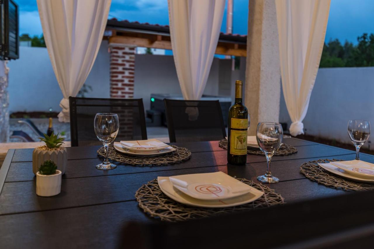Holiday Home Figurica Novigrad  Екстер'єр фото
