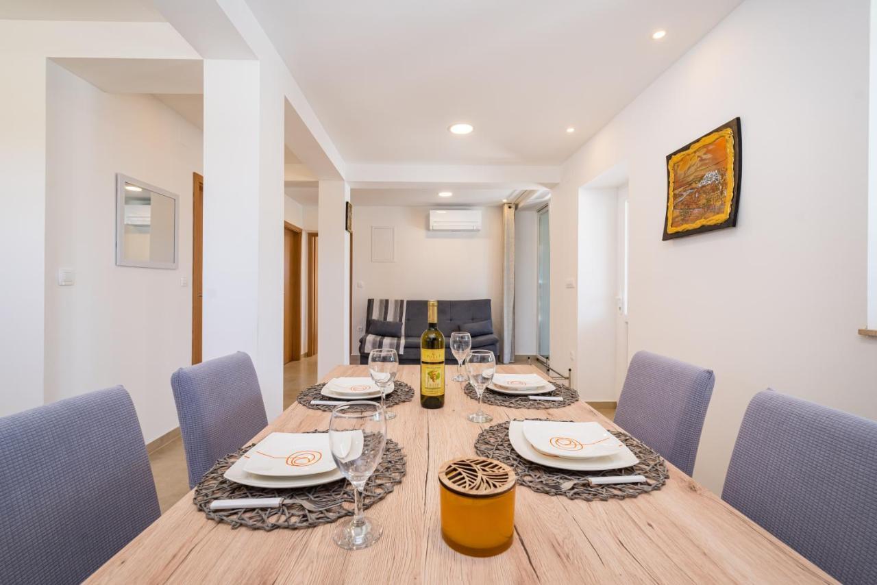 Holiday Home Figurica Novigrad  Екстер'єр фото