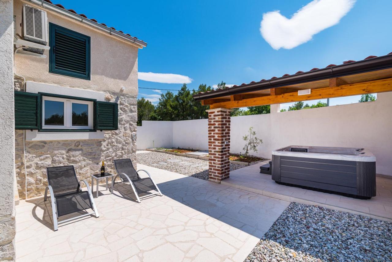 Holiday Home Figurica Novigrad  Екстер'єр фото